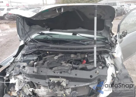 2011 Nissan Versa 1.8S z USA, uszkodzony, nr VIN 3N1BC1CP2BL511068